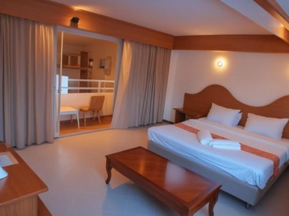Hack Patong Beach Hotel Habitación foto