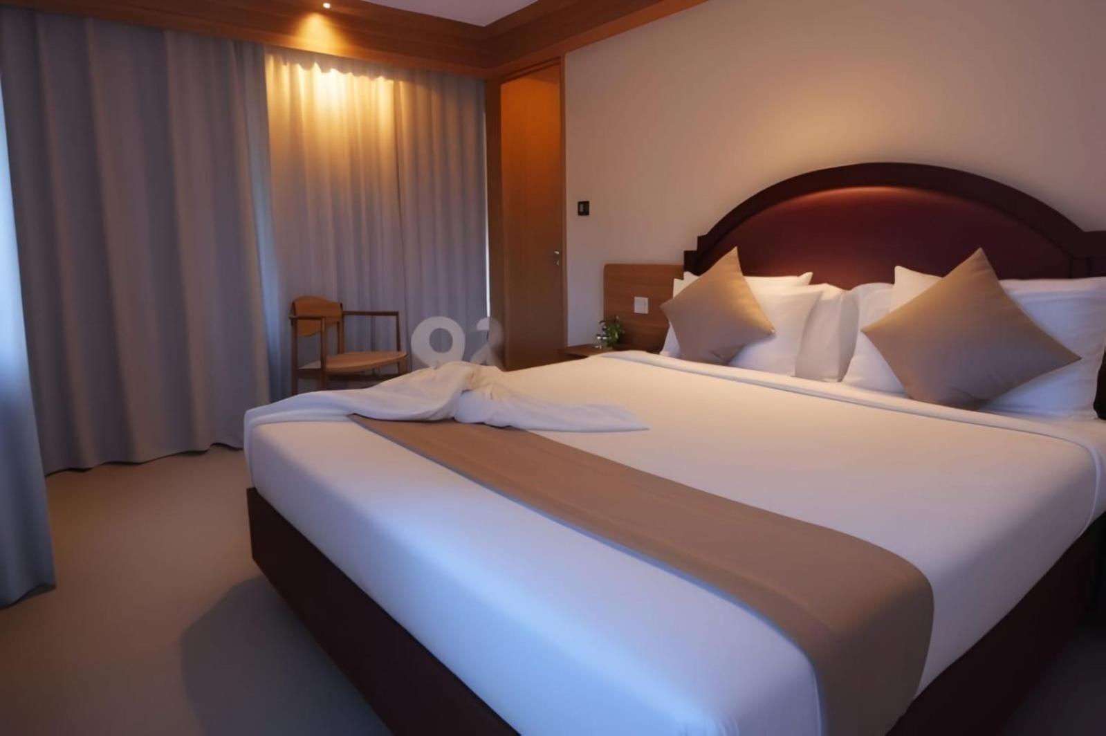 Hack Patong Beach Hotel Exterior foto