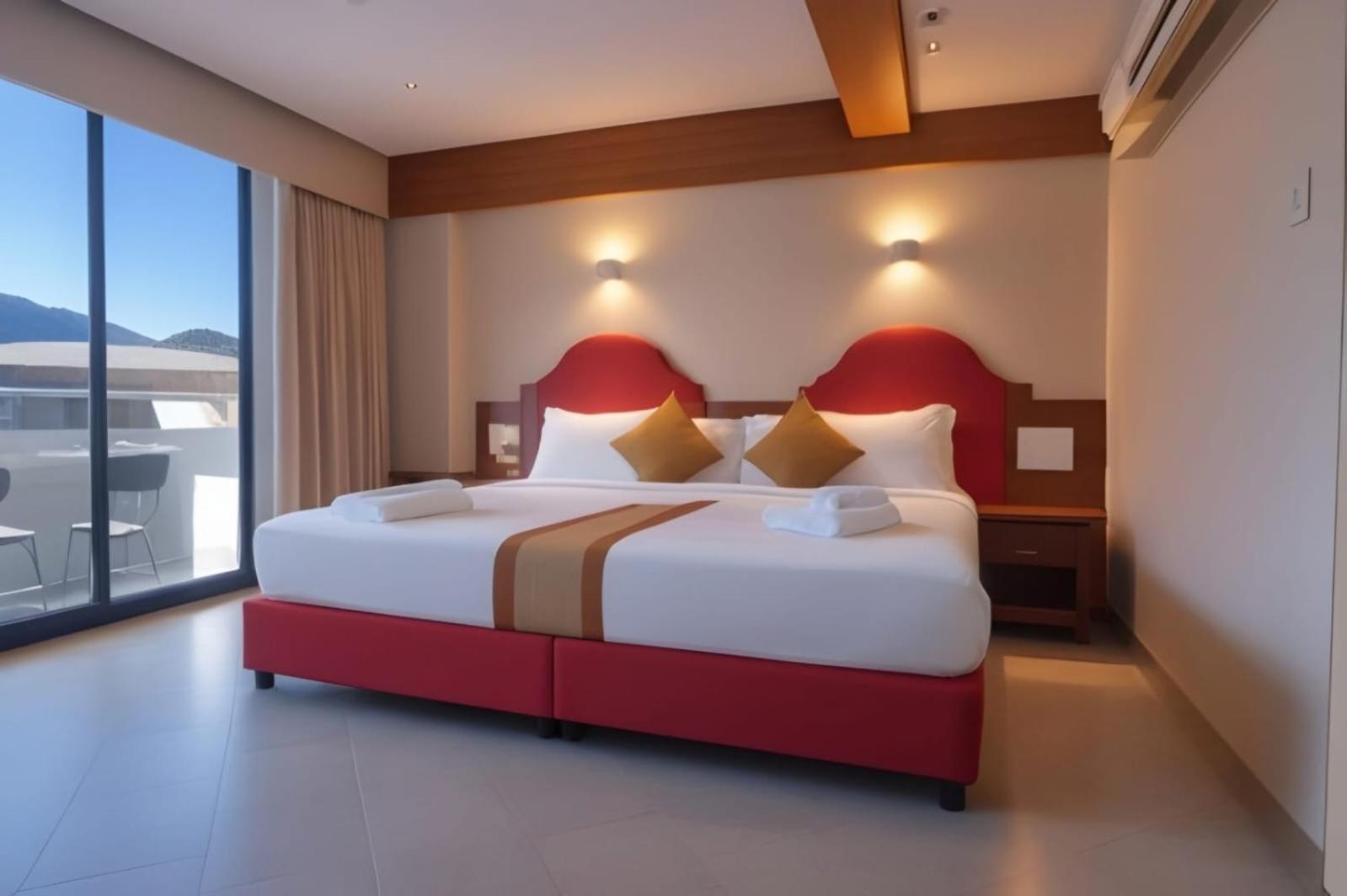 Hack Patong Beach Hotel Exterior foto